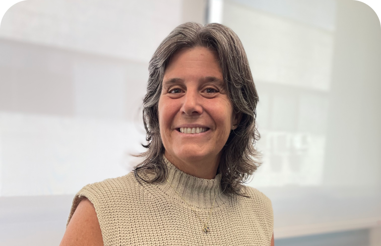 Maria Cristina Sá - Queluz Investimentos - Muito mais do que assessoria, uma ponte para o futuro!